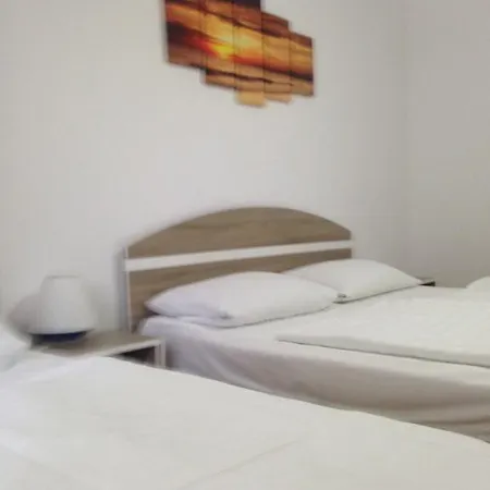 Guest house Mellys Haus 3*