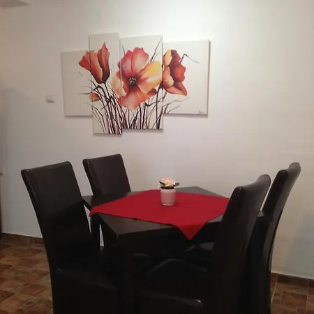 Konukevi Mellys Haus 3*