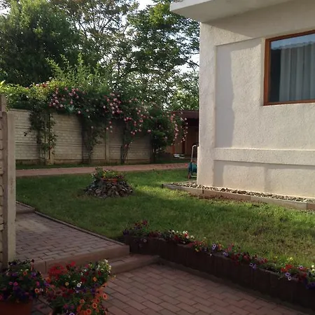 Guest house Mellys Haus 3*