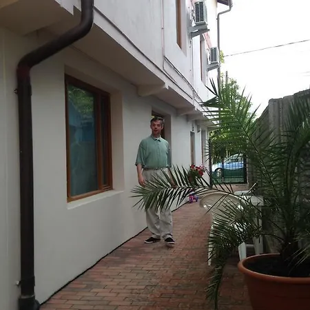 Guest house Mellys Haus 3*